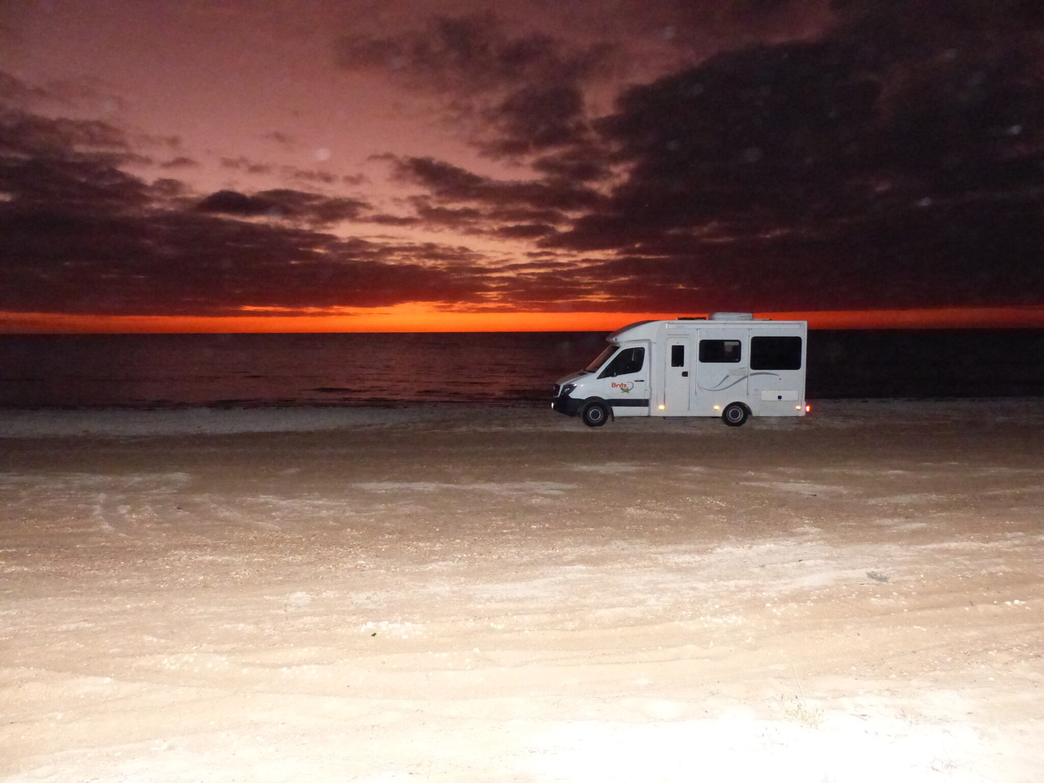Coral Bay and Exmouth Western Australia part 2: Whale shark tour, Ningaloo, Body Boarding and hiking